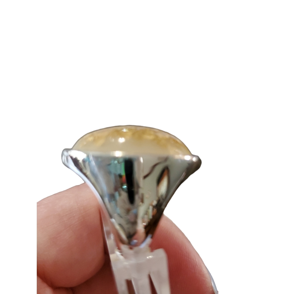 Ring - Picture 3 of 3